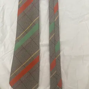 Mens Retro Style Tie