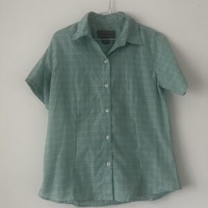Women’s Regatta Shirt size 10