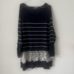 TU Lace Detail Long Top size 16