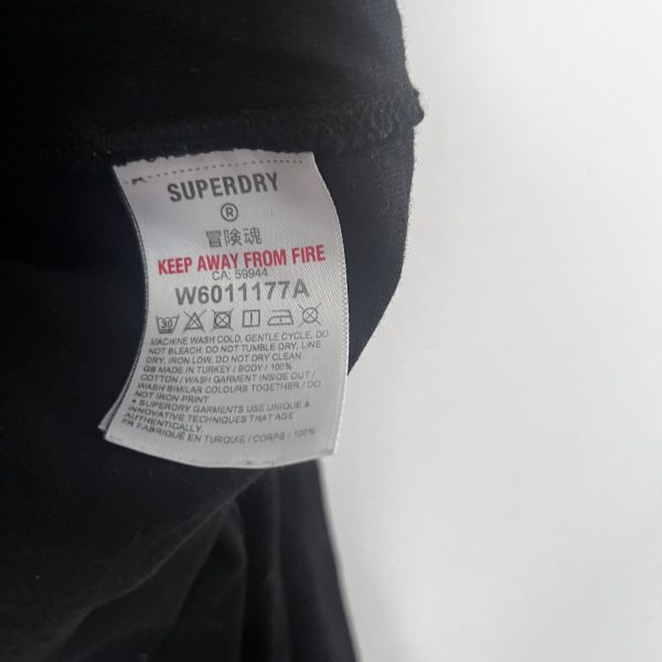 Superdry Women's Mountain Sport Graphic Crop Shirt - Image 6