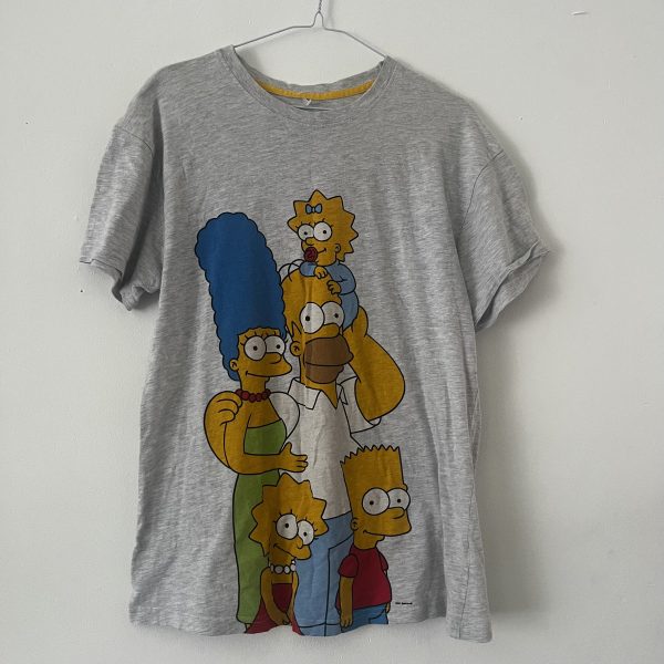 The Simpsons T Shirt 6-8 (will fit size 12)