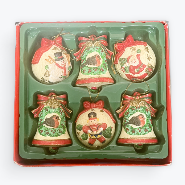 Set of 6 Vintage Decorations