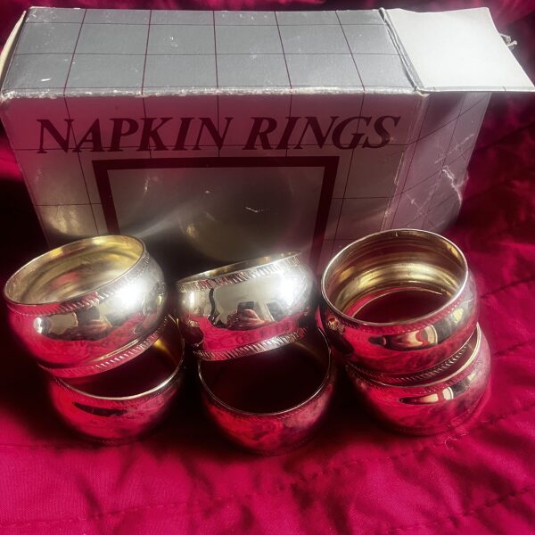 Set of 6 Silver Look Napkin Rings