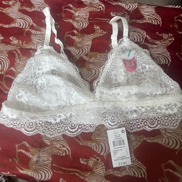 NWT Lace Bralette size Large