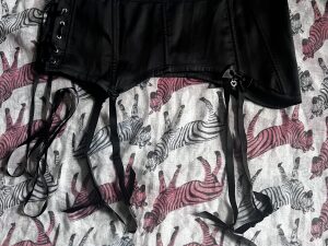 Ann Summers Suspender Belt 18-20
