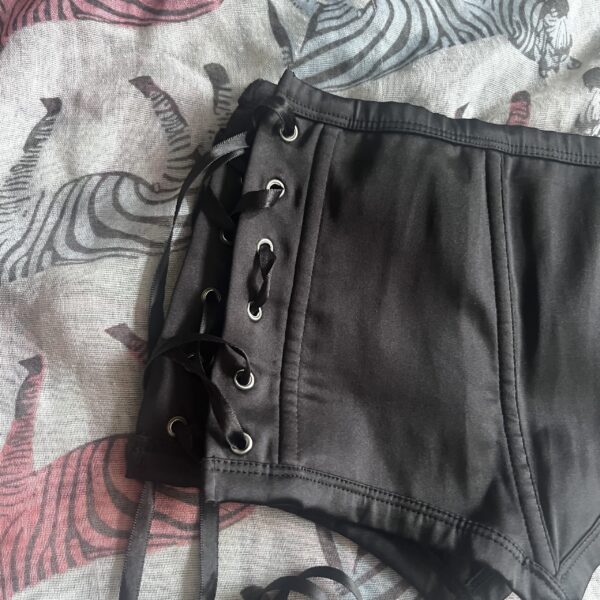 Ann Summers Suspender Belt 18-20 - Image 5