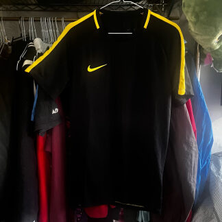 Nike Training Tee - size medium